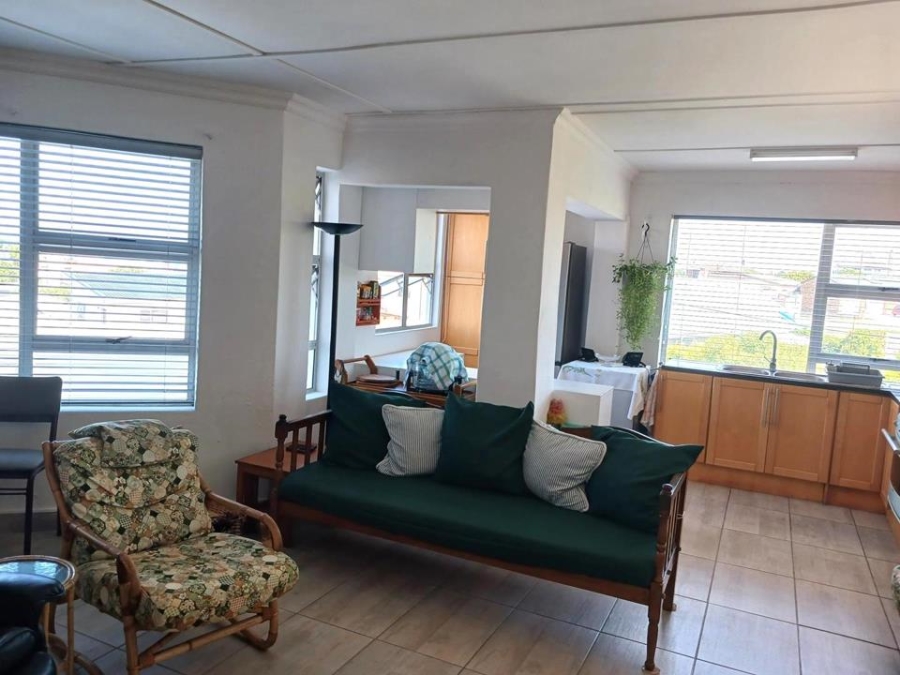 4 Bedroom Property for Sale in De Kelders Western Cape